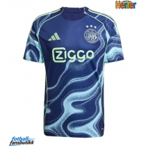 Ajax Raul Moro #7 Bortedrakt 2025-26 Kortermet